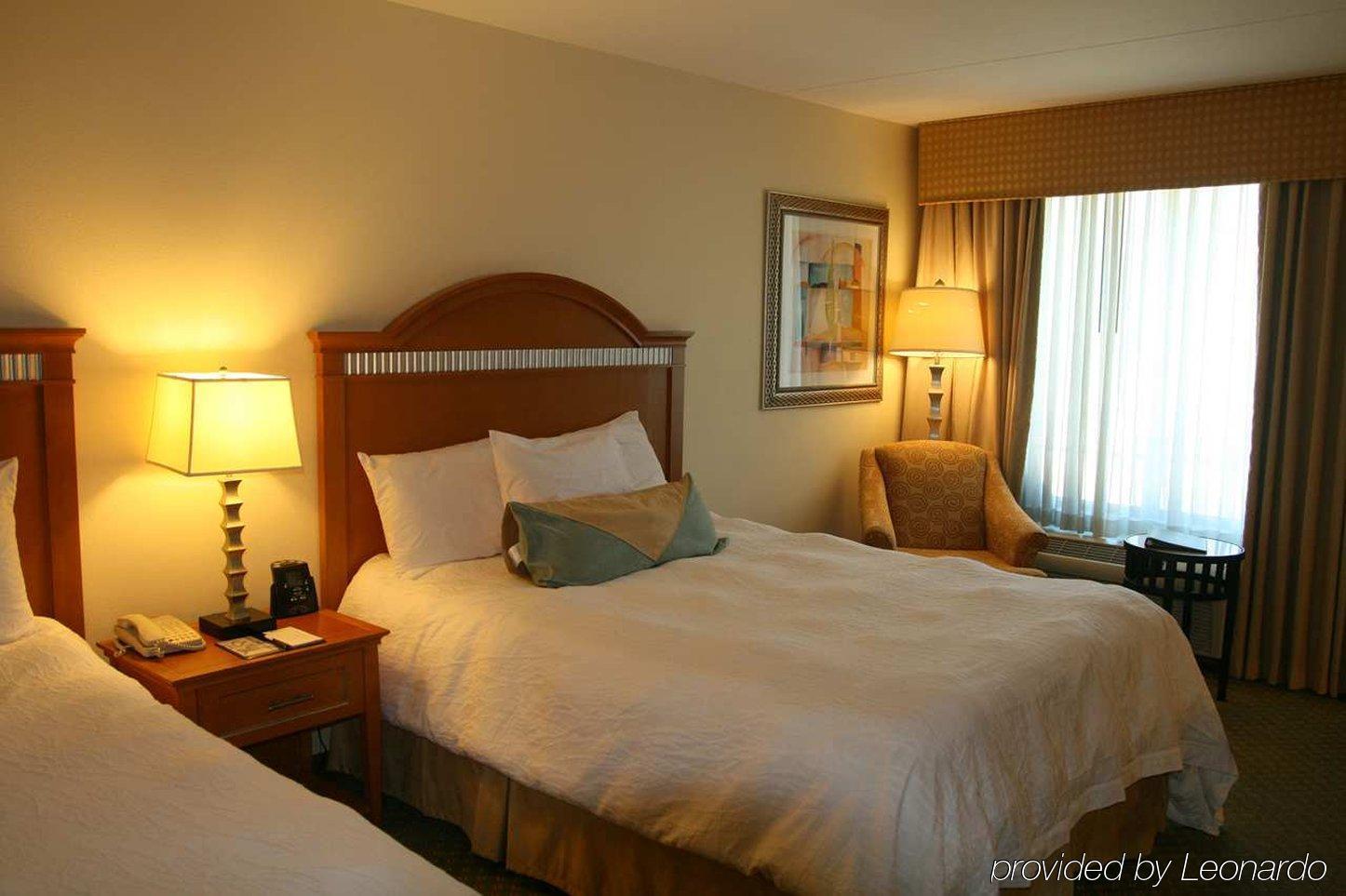 Hilton Garden Airport/millenium Center