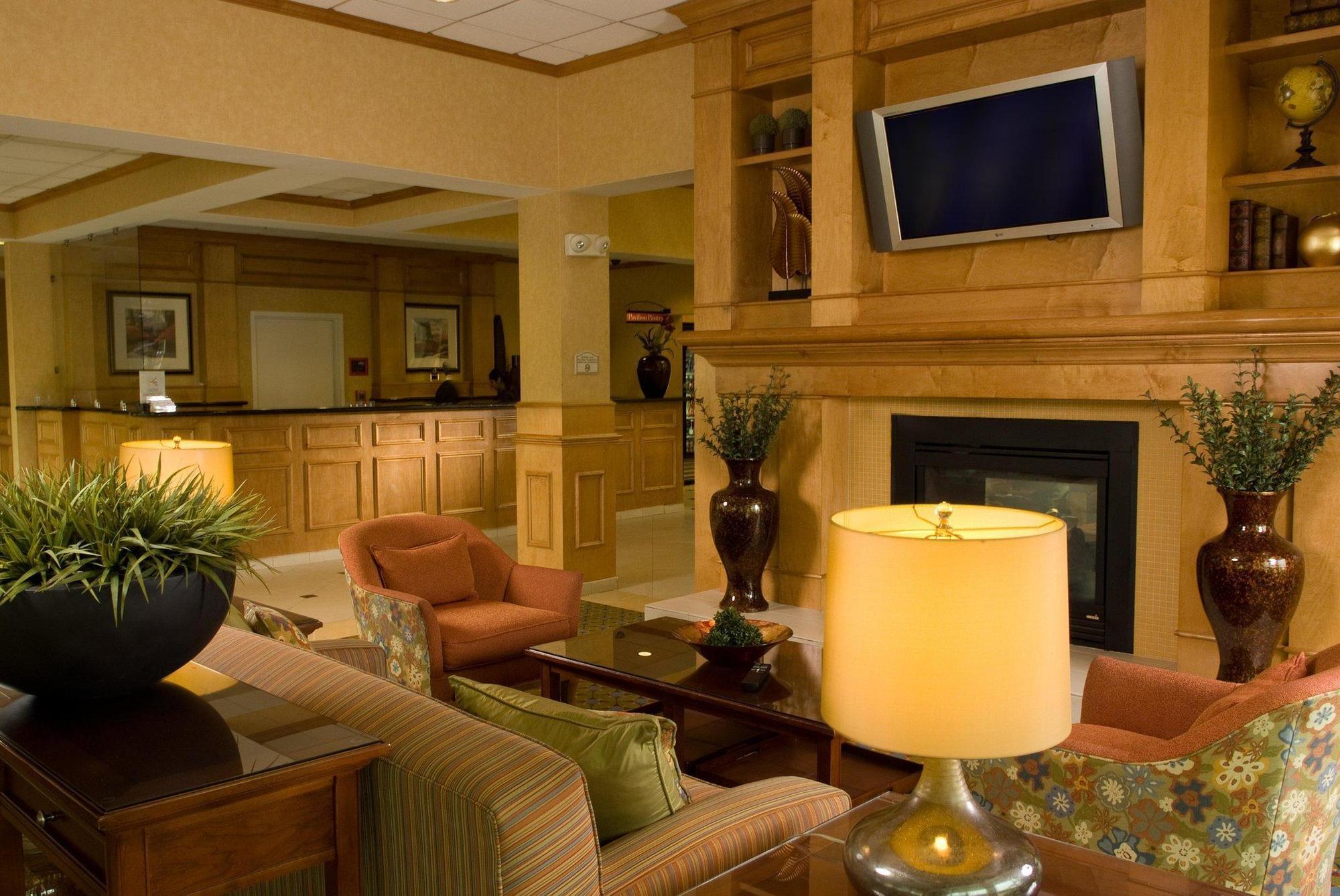 Hotel Hilton Garden Airport/millenium Center