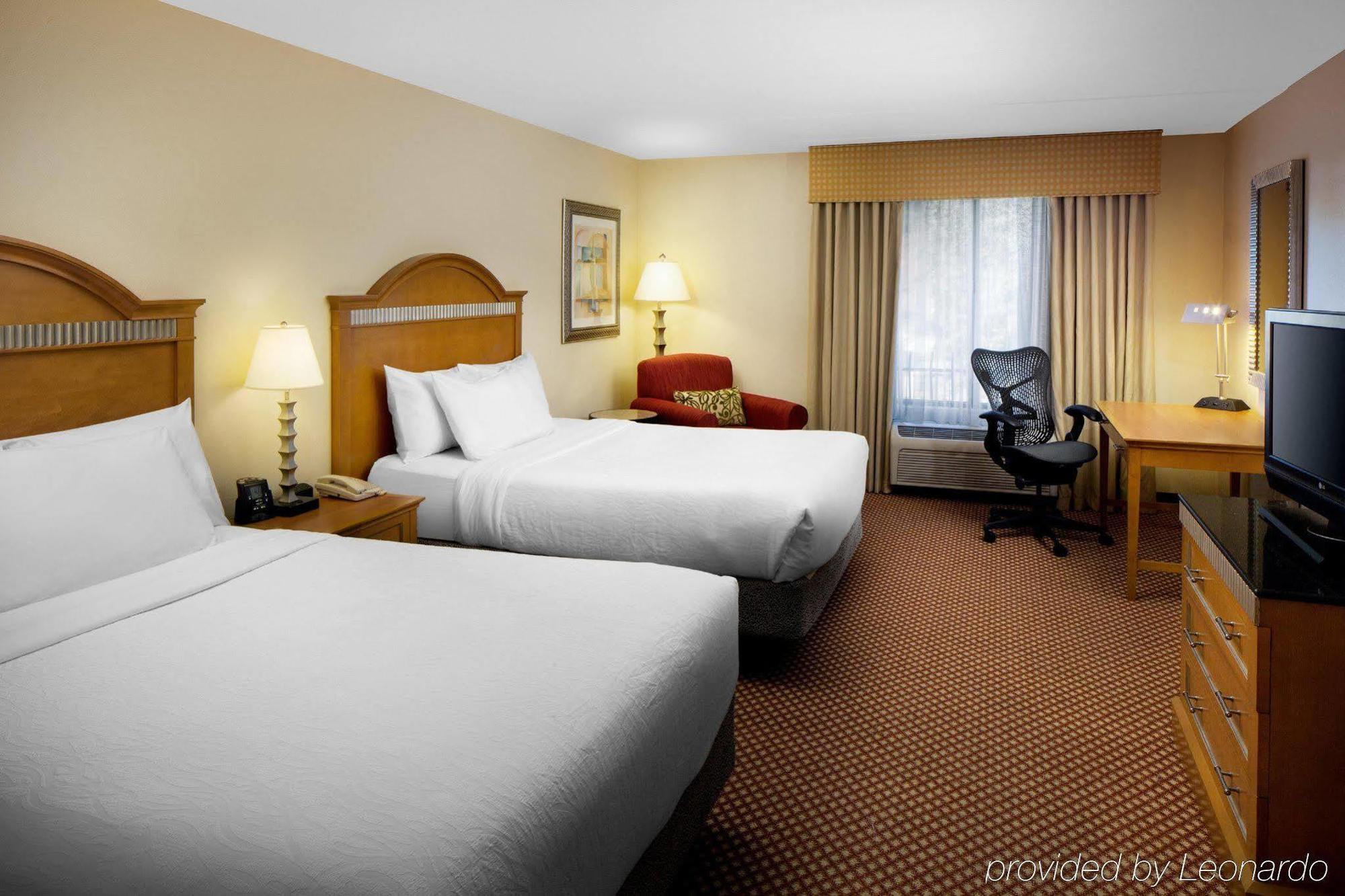 Hilton Garden Airport/millenium Center Hotel